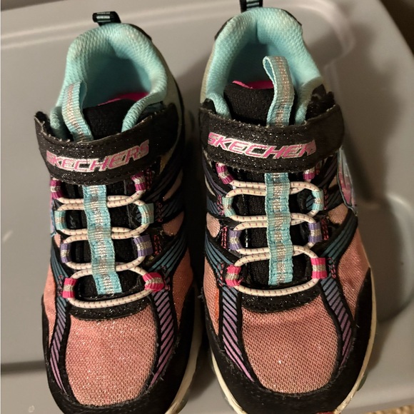 TODDER SKECHERS BRAND MEMORY FOAM SNEAKER SIZE 11 - Picture 4 of 6